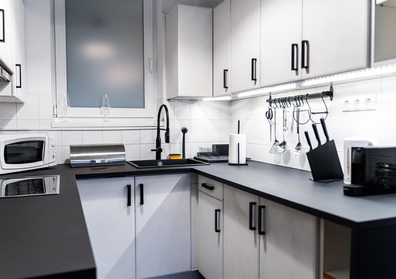 Apartmán Free Parking - Downtown Location, Balcony & Nespresso